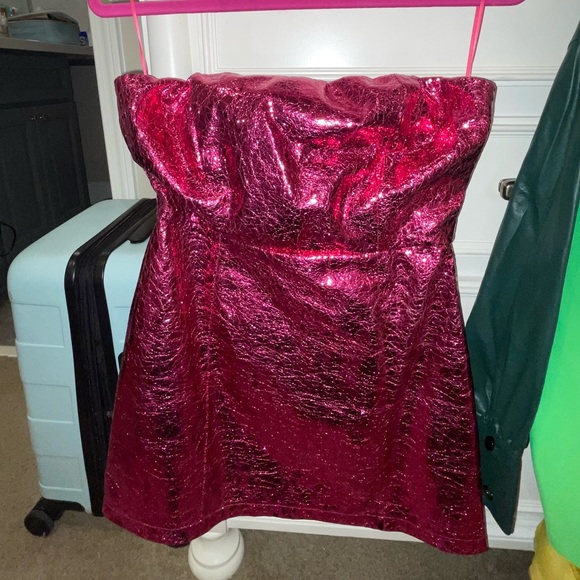 Superdown Teena Strapless Dress in Pink - Picture 2 of 2